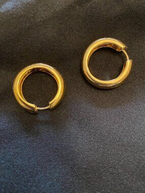 Mejuri Large Chunky Hoops
